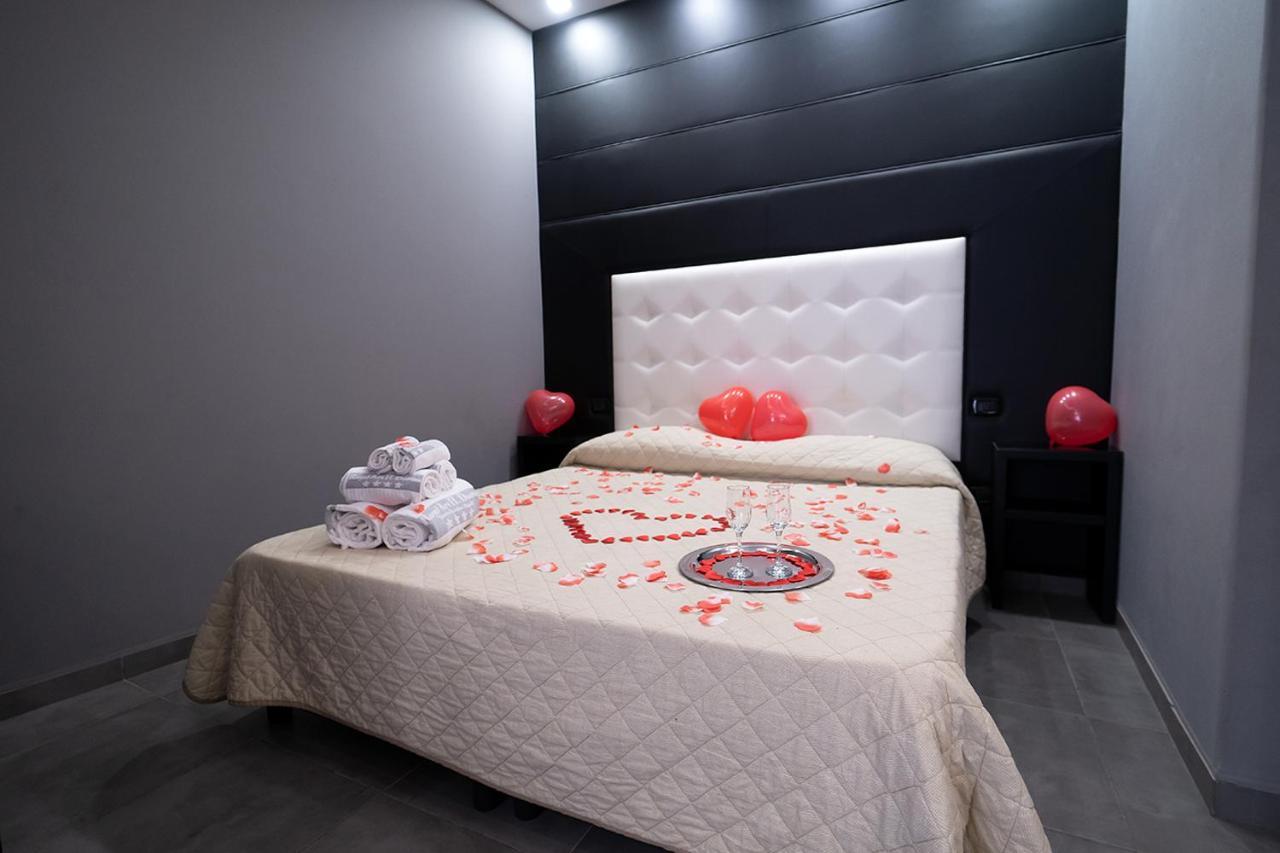 Royal Art H Spaccanapoli, By Clapa Group