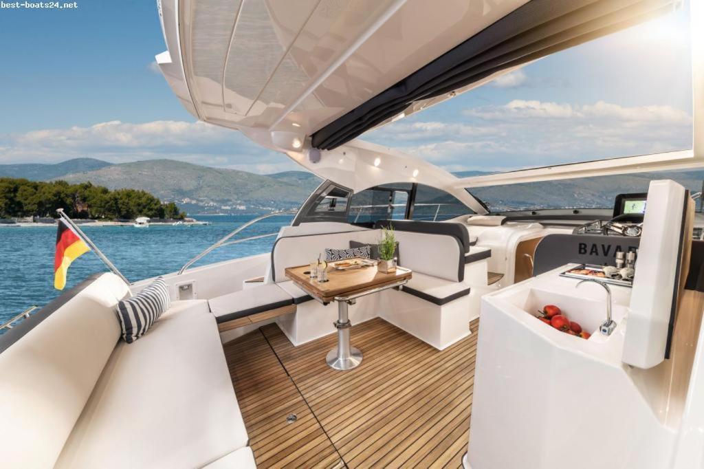 Royal Art H Spaccanapoli, By Clapa Group