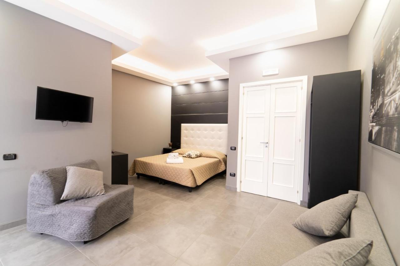 Royal Art H Spaccanapoli, By Clapa Group